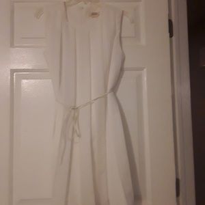 Holly Bracken, White dress, Size Small Brand New!!